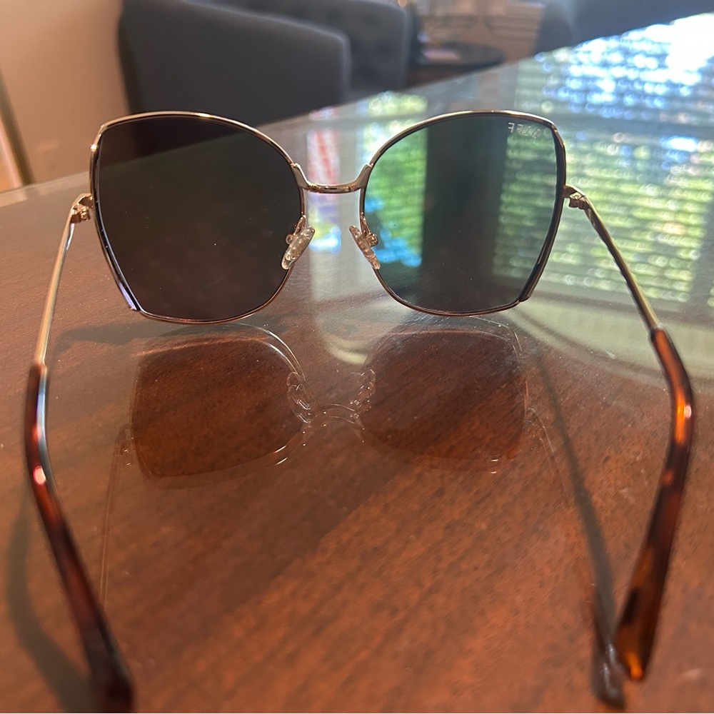Donna - Diff Eyewear Gold Reflective Sunglasses - image 3